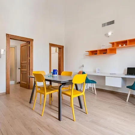 De Franchis - Smart Hotel apartamentowy *